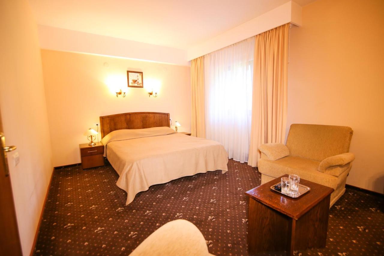 Hotel Piatra Craiului Predeal Extérieur photo